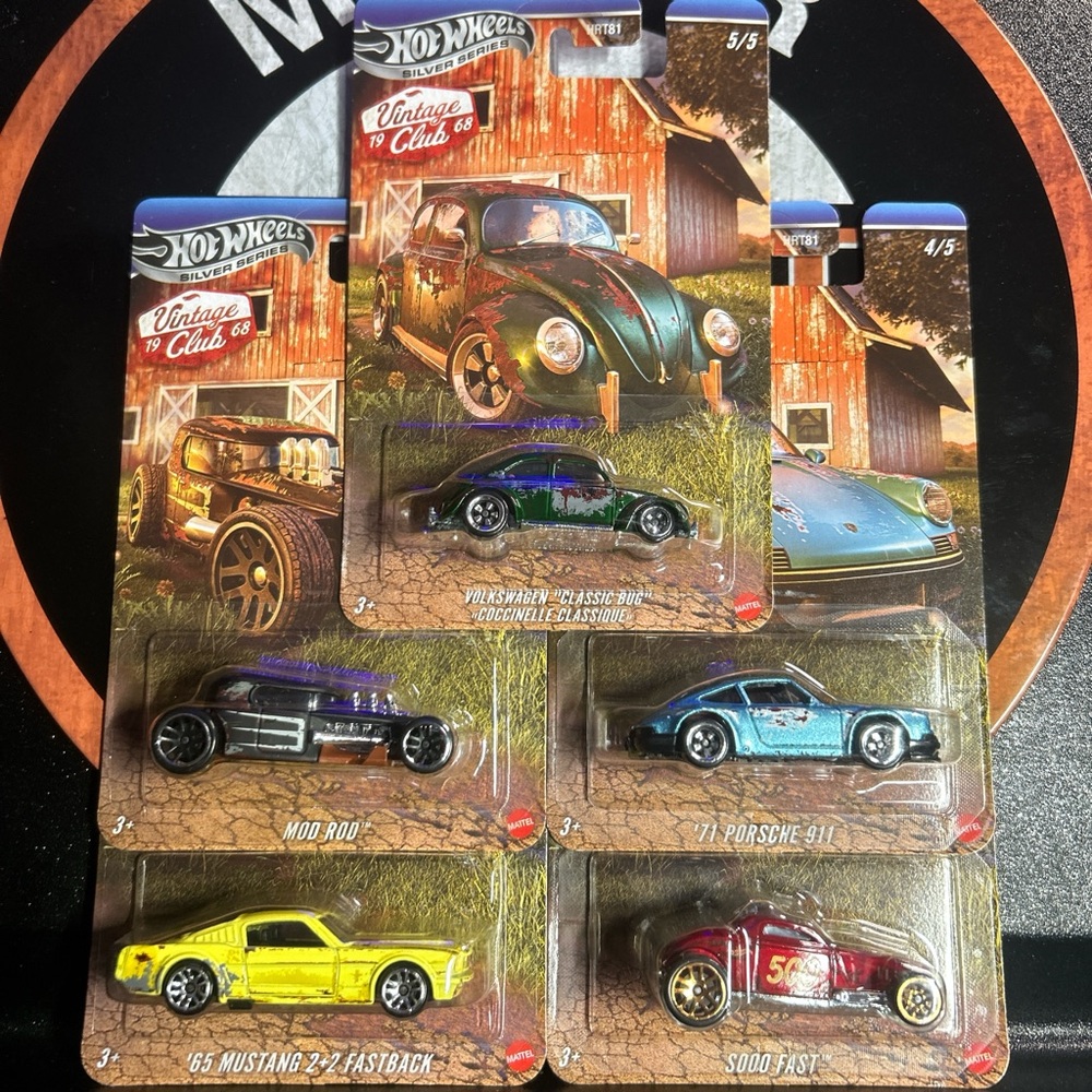 Hot Wheels Vintage Club 5-Car Toy Car Set — Green, Purple, Blue, Yellow, Red